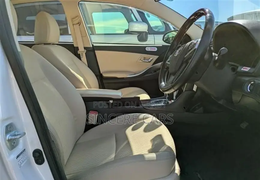 Toyota Premio F EX 4.5 POINT 2020