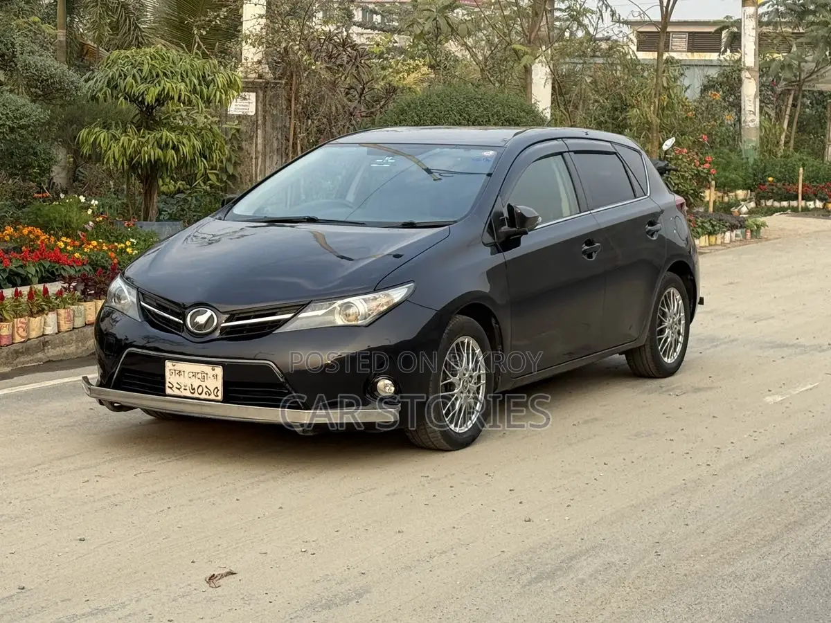Toyota Auris 2013