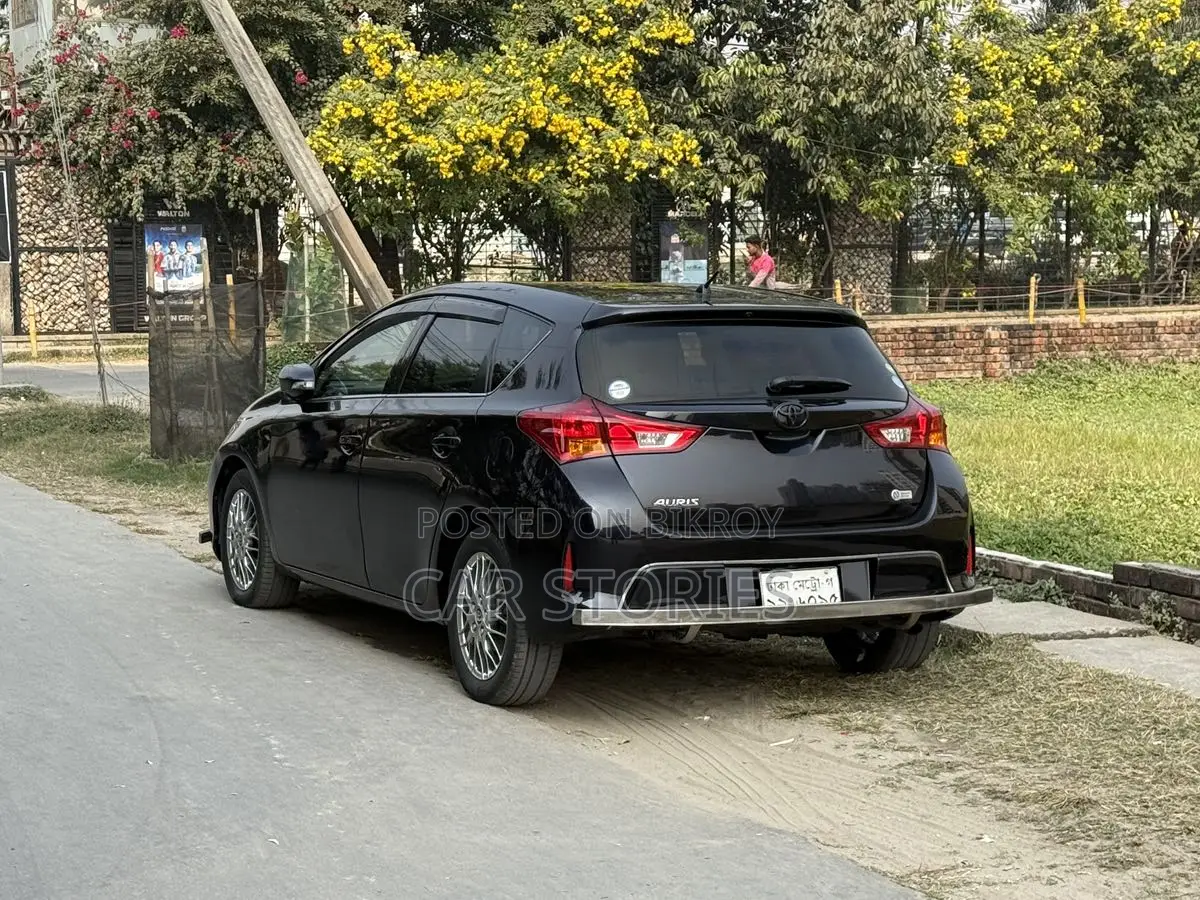 Toyota Auris 2013