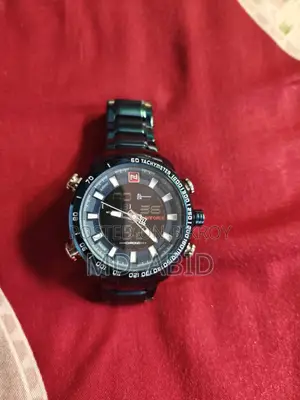 Naviorce Watch