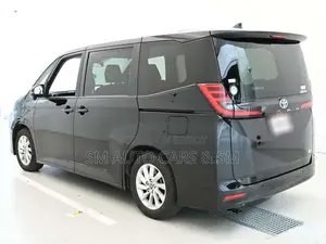 Toyota Noah Hybrid G Black New 2022