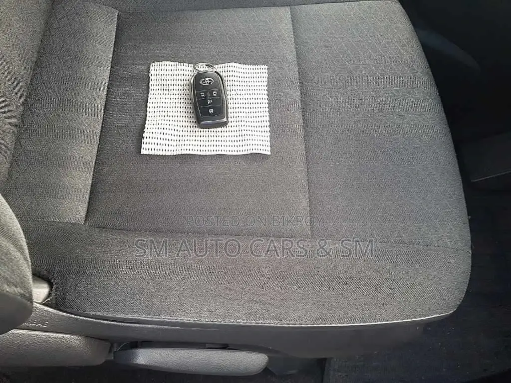 Toyota Noah Hybrid G Black New 2022