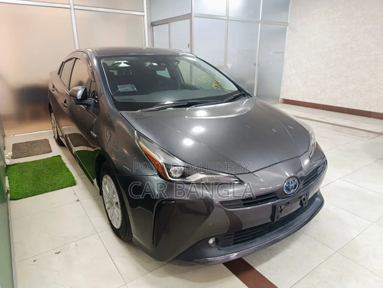 Toyota Prius S_READY_SHOWROOM 2020
