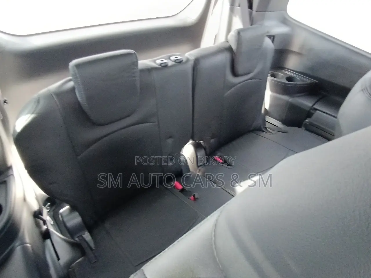 Toyota Noah Hybrid SZ Pearl New 2022
