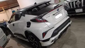 Toyota C-HR hybrid 2018