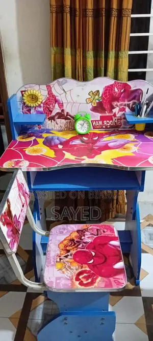 খুব সুন্দর টেবিল বিক্রির জন্য