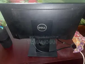 Dell Monitor 100% Fresh with Box