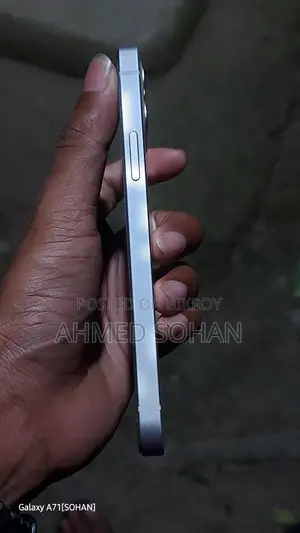 Apple iPhone 12 (Used)