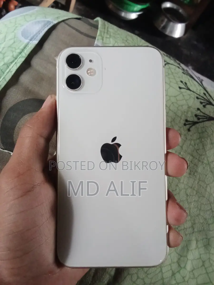 Apple iPhone 11 (Used)