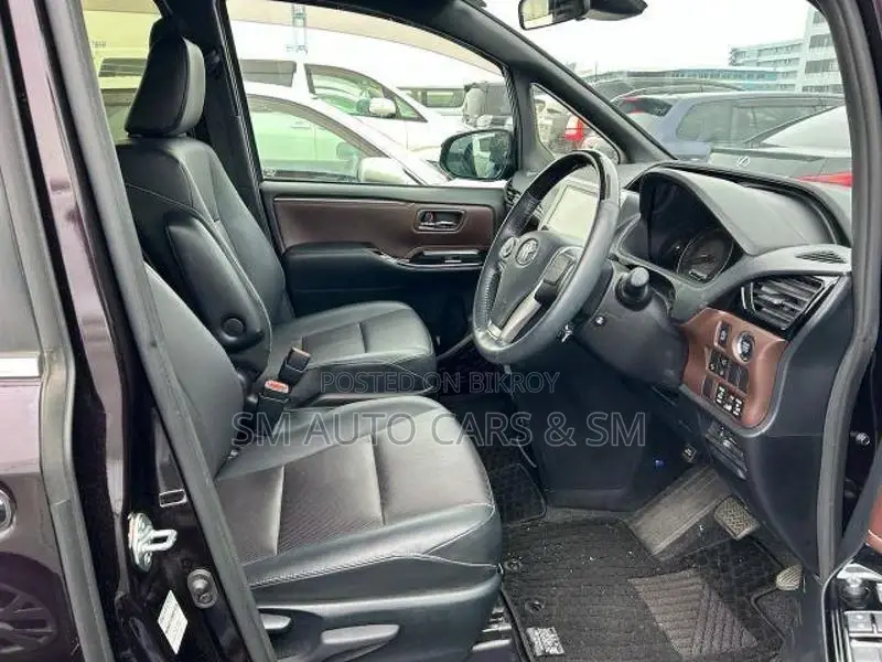 Toyota Esquire Non hybrid Gi Wine 2021