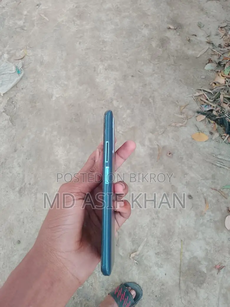 Vivo Y51 (Used) in Fresh Condition