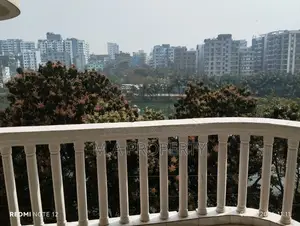 গুলশান ২-এ লেক ভিউসহ উন্নতমানের ফ্ল্যাট ভাড়া
