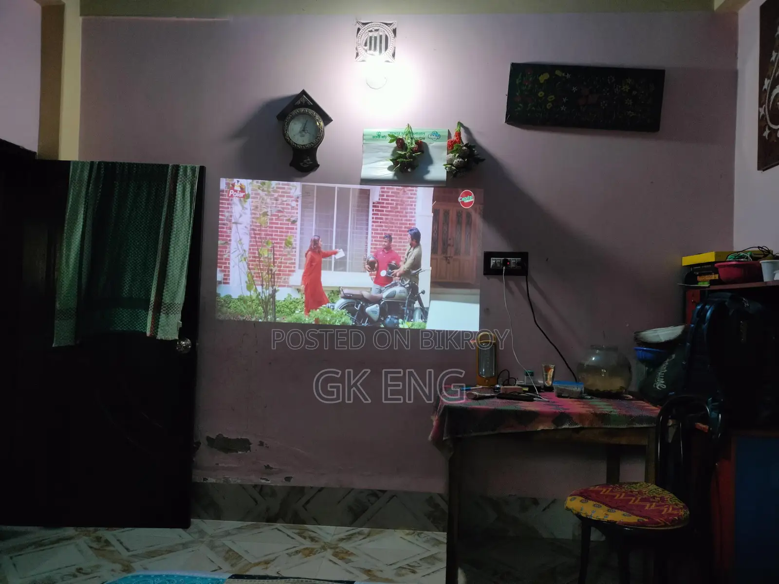 Optoma ES550 DLP Projector 300"