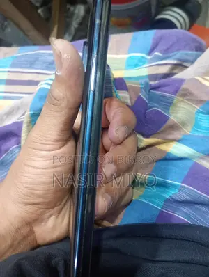 OnePlus 8 Pro (Marked Display - Used)