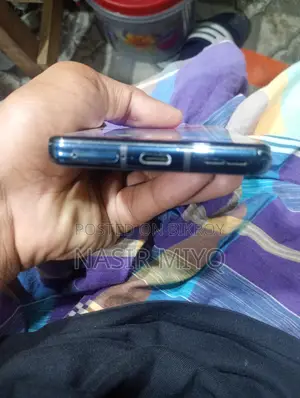 OnePlus 8 Pro (Marked Display - Used)