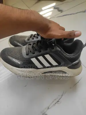H Long sneakers (used)