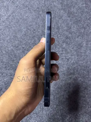 Apple iPhone 13 (Used)