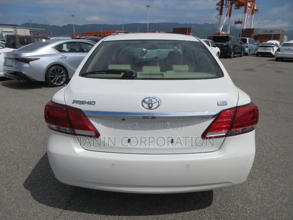 Toyota Premio F-EX 4.5 2020