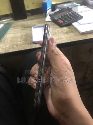 Apple iPhone X (Used)
