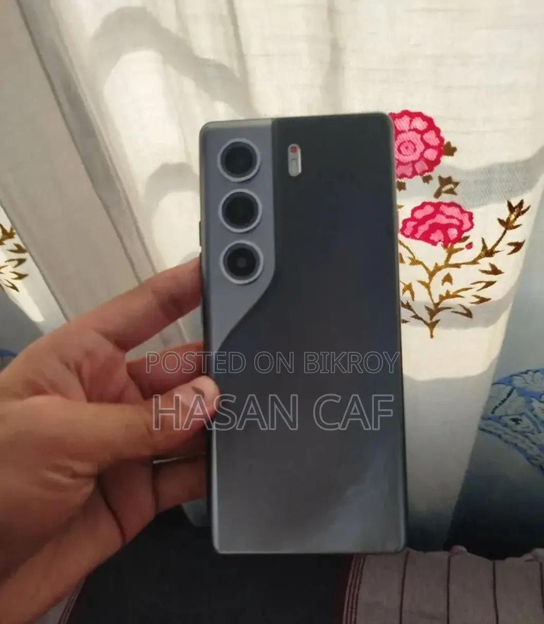 Tecno Camon 40 Pro ` (Used)