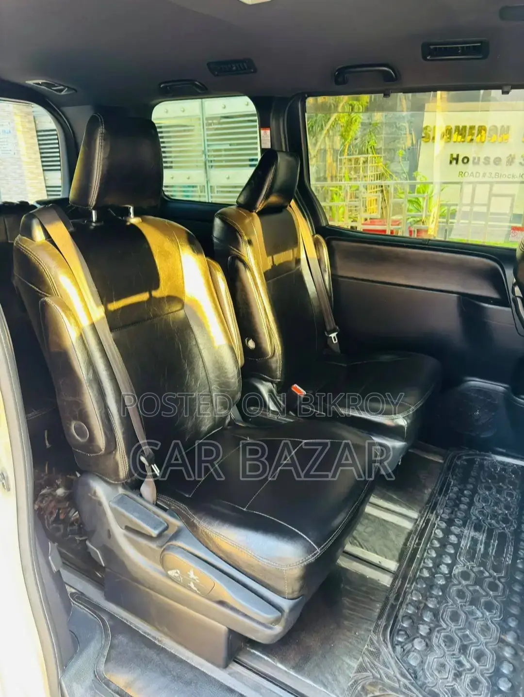 Toyota Noah 2.0 FWD (8 Seater) 2017 White
