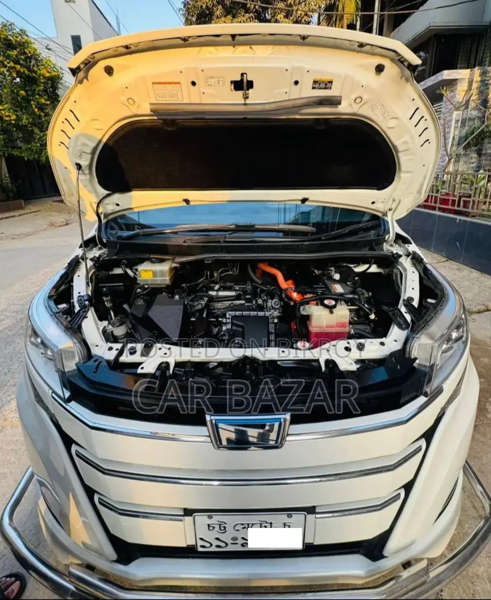 Toyota Noah 2.0 FWD (8 Seater) 2017 White