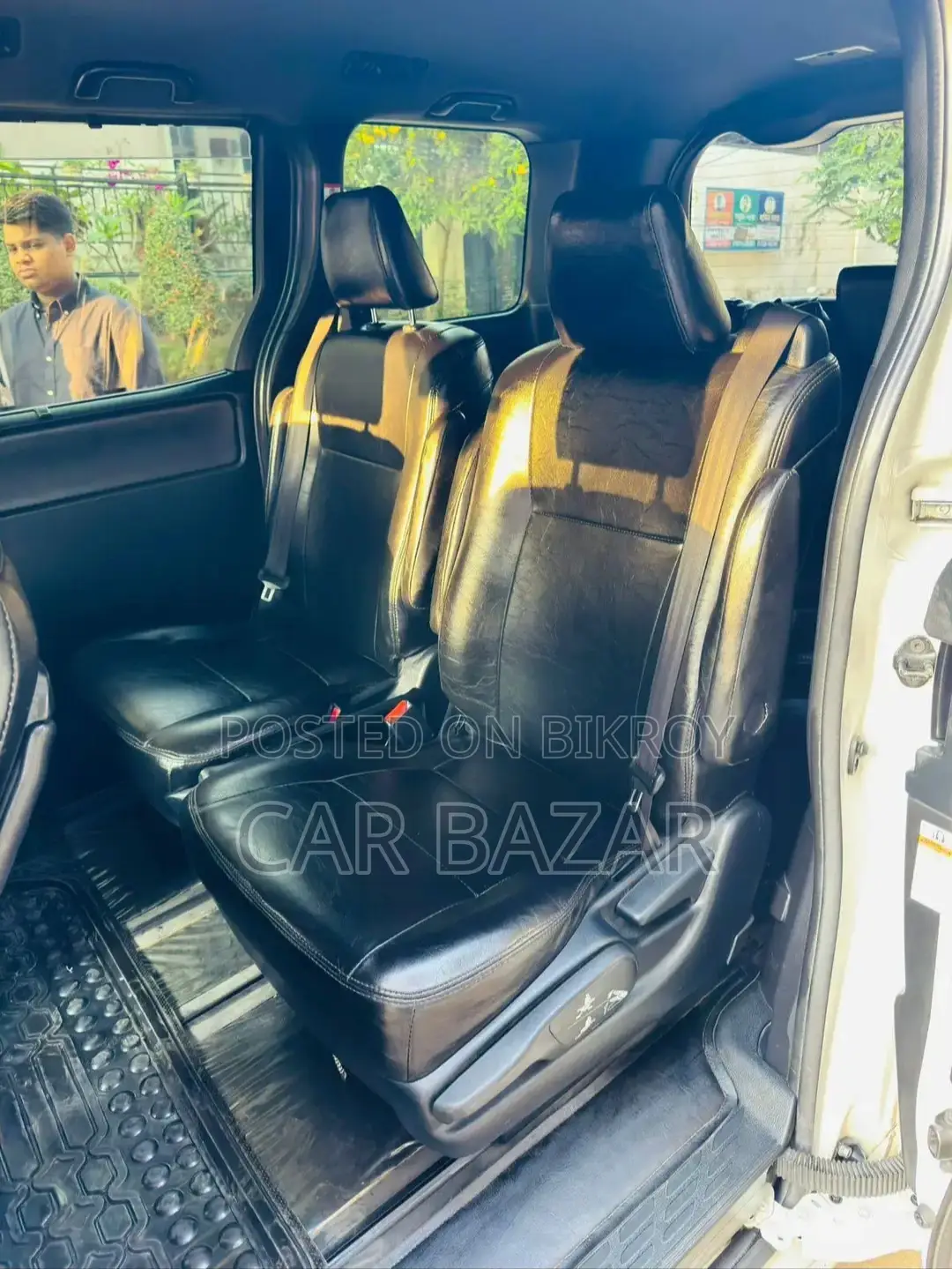 Toyota Noah 2.0 FWD (8 Seater) 2017 White