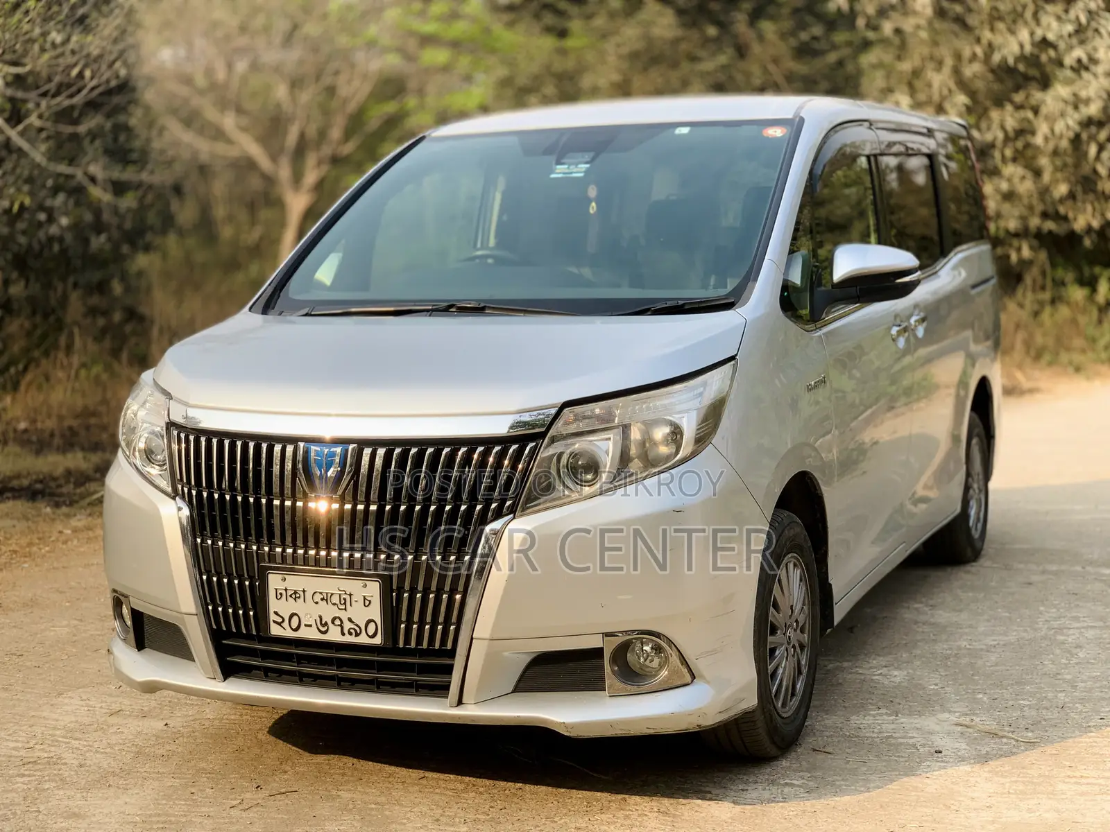 Toyota Esquire Gi Push Start 2017