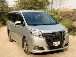 Toyota Esquire Gi Push Start 2017