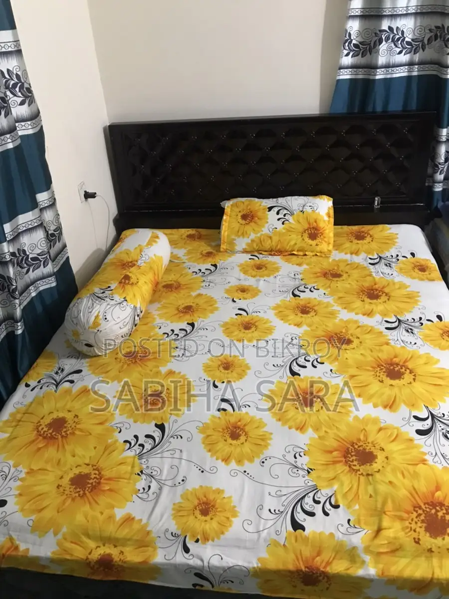 Malaysian Wood 5/6 Hand Bed