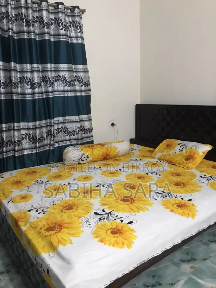 Malaysian Wood 5/6 Hand Bed