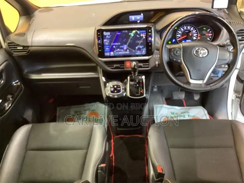 Toyota Noah Hybrid SI WXB 2021