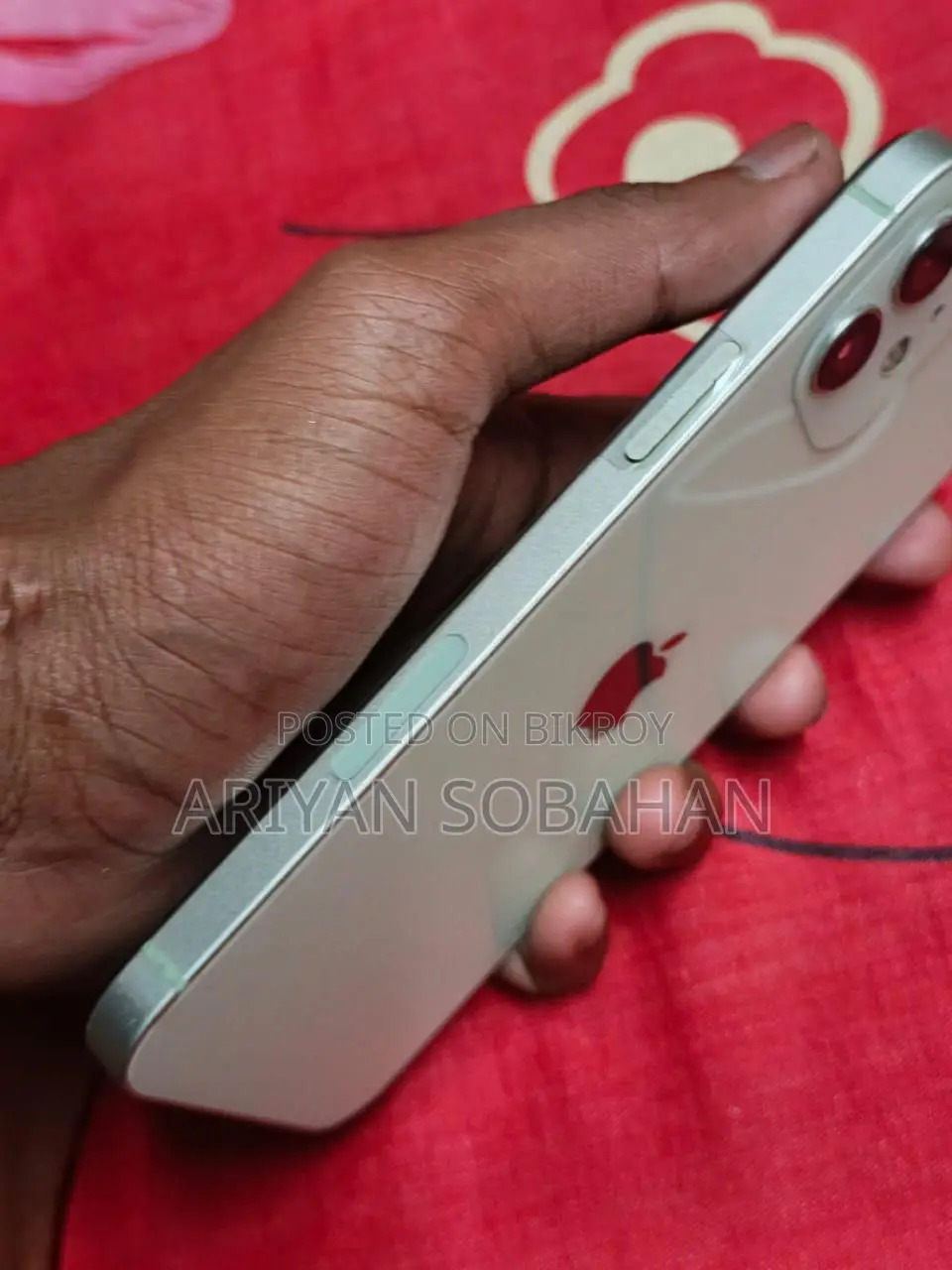 Apple iPhone 12 (Used)