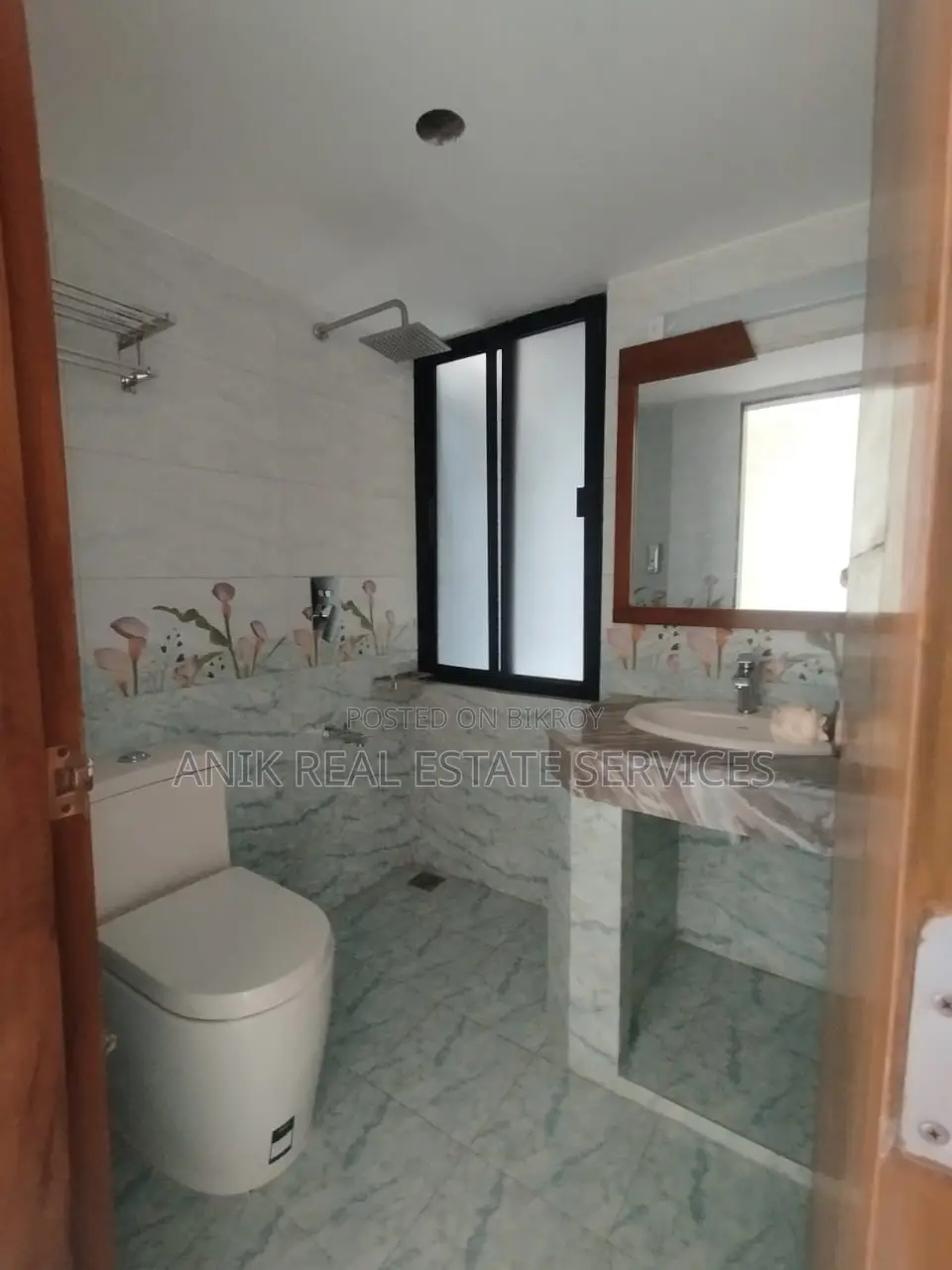 New Modern 4 Bedroom Un Farnised Flat Rent At Gulshan 2