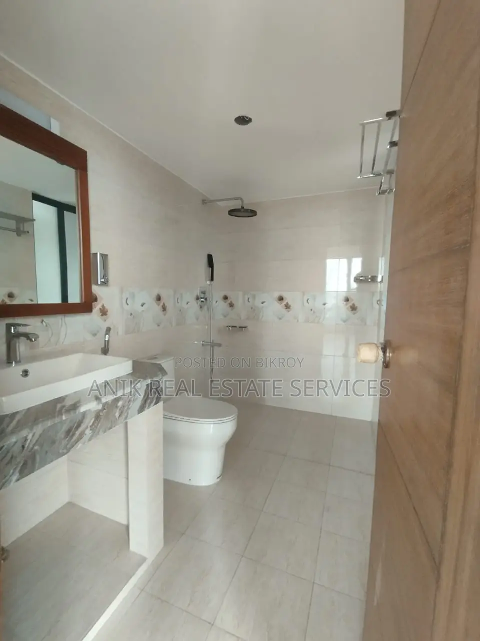 New Modern 4 Bedroom Un Farnised Flat Rent At Gulshan 2