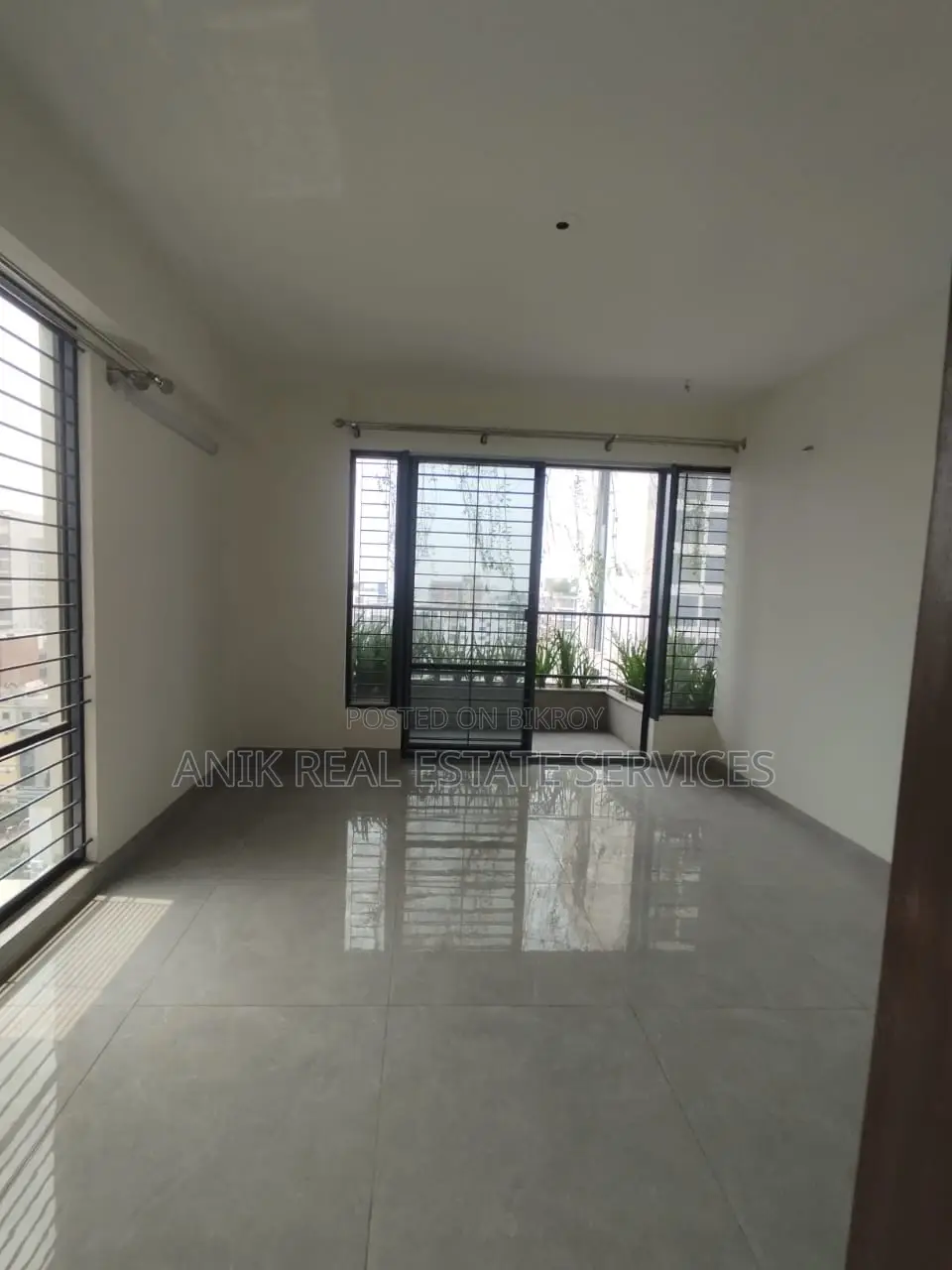New Modern 4 Bedroom Un Farnised Flat Rent At Gulshan 2