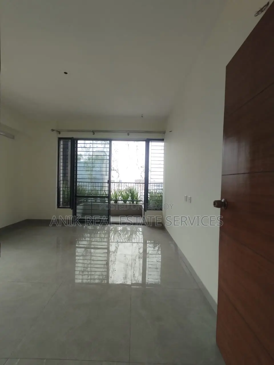 New Modern 4 Bedroom Un Farnised Flat Rent At Gulshan 2