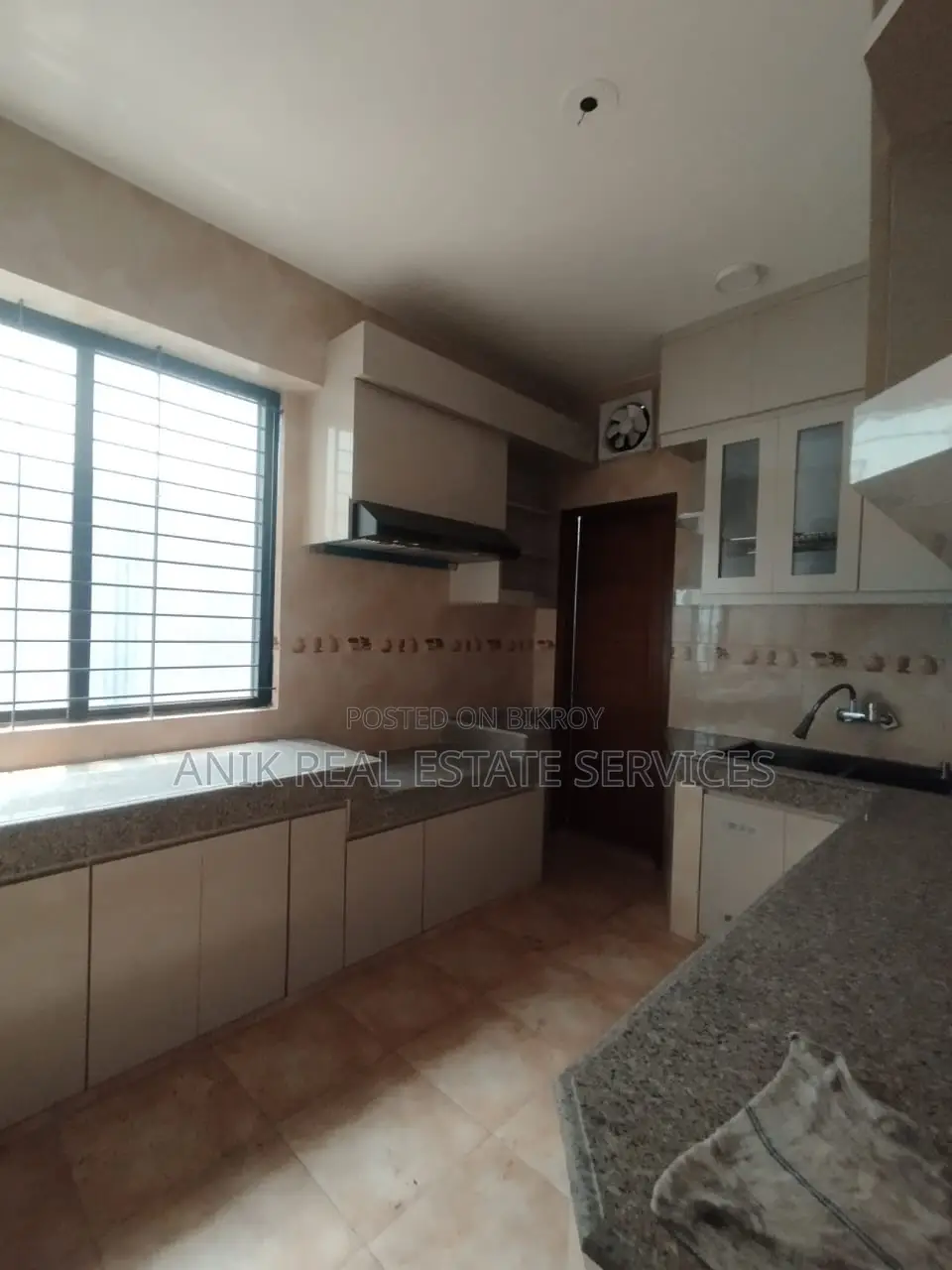New Modern 4 Bedroom Un Farnised Flat Rent At Gulshan 2