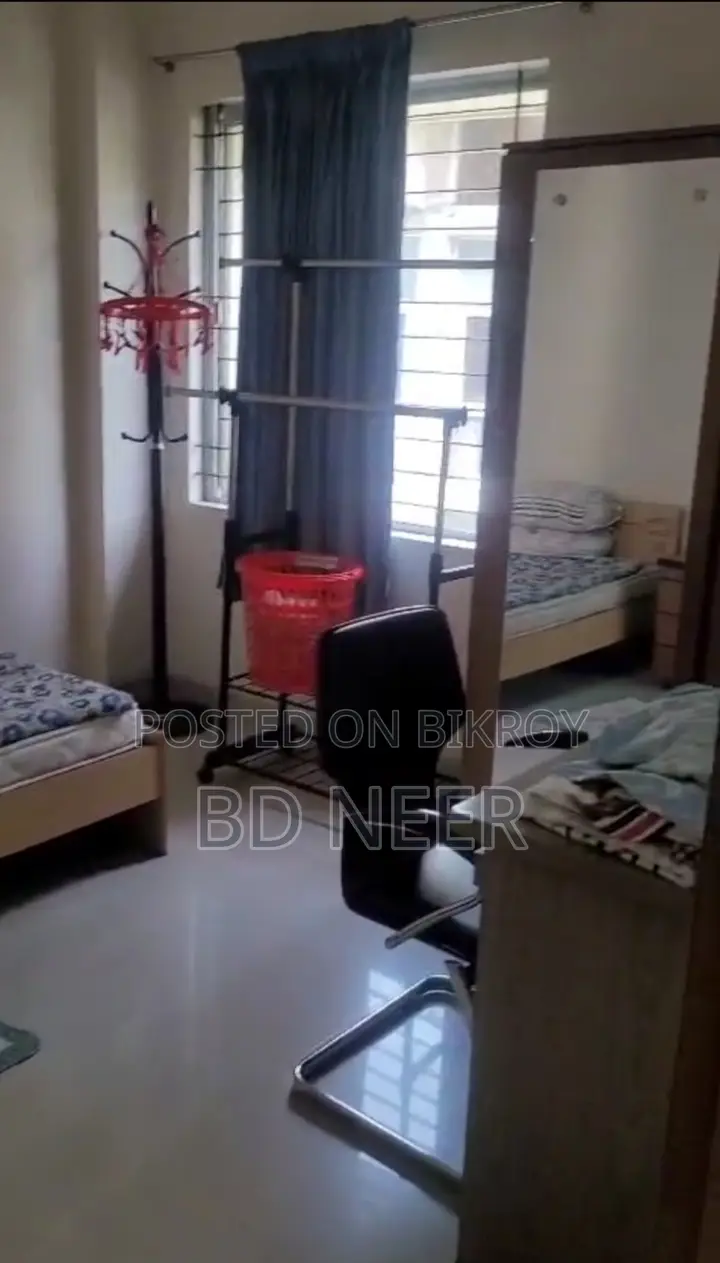 বনানী নর্থে সম্পূর্ণ ফার্নিশড ৩ বেডরুমের ফ্ল্যাট ভাড়ার জন্য