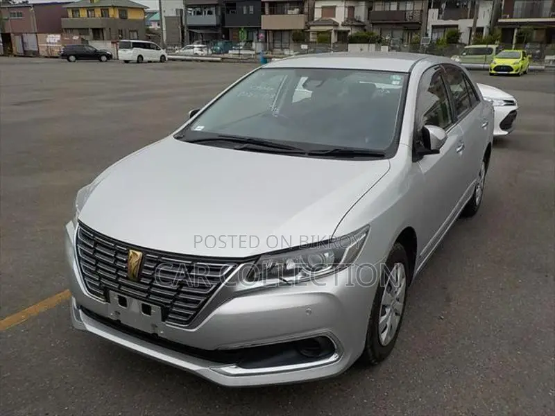 Toyota Premio 2020