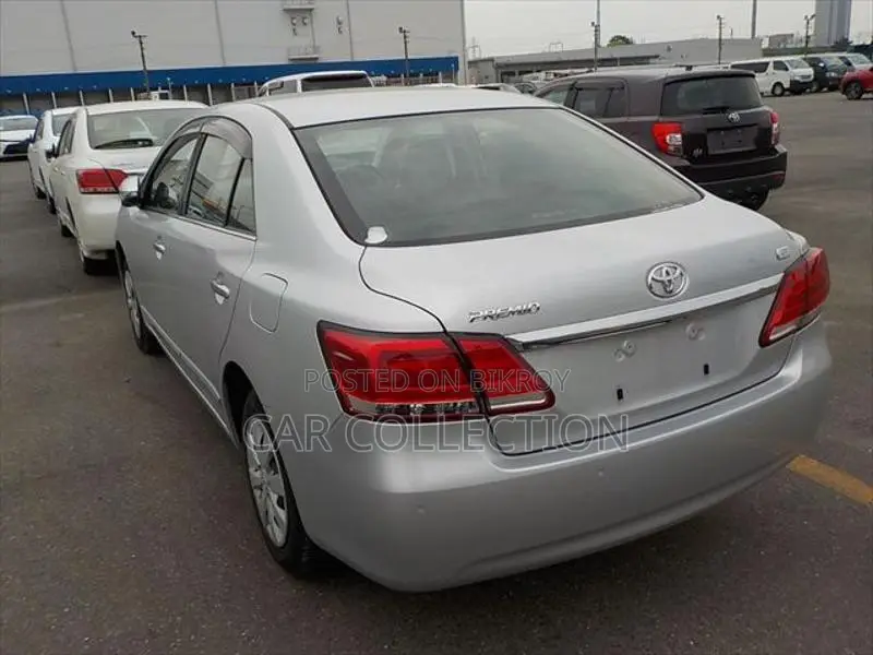 Toyota Premio 2020