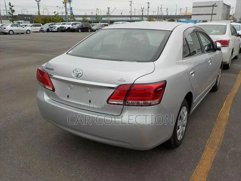 Toyota Premio 2020
