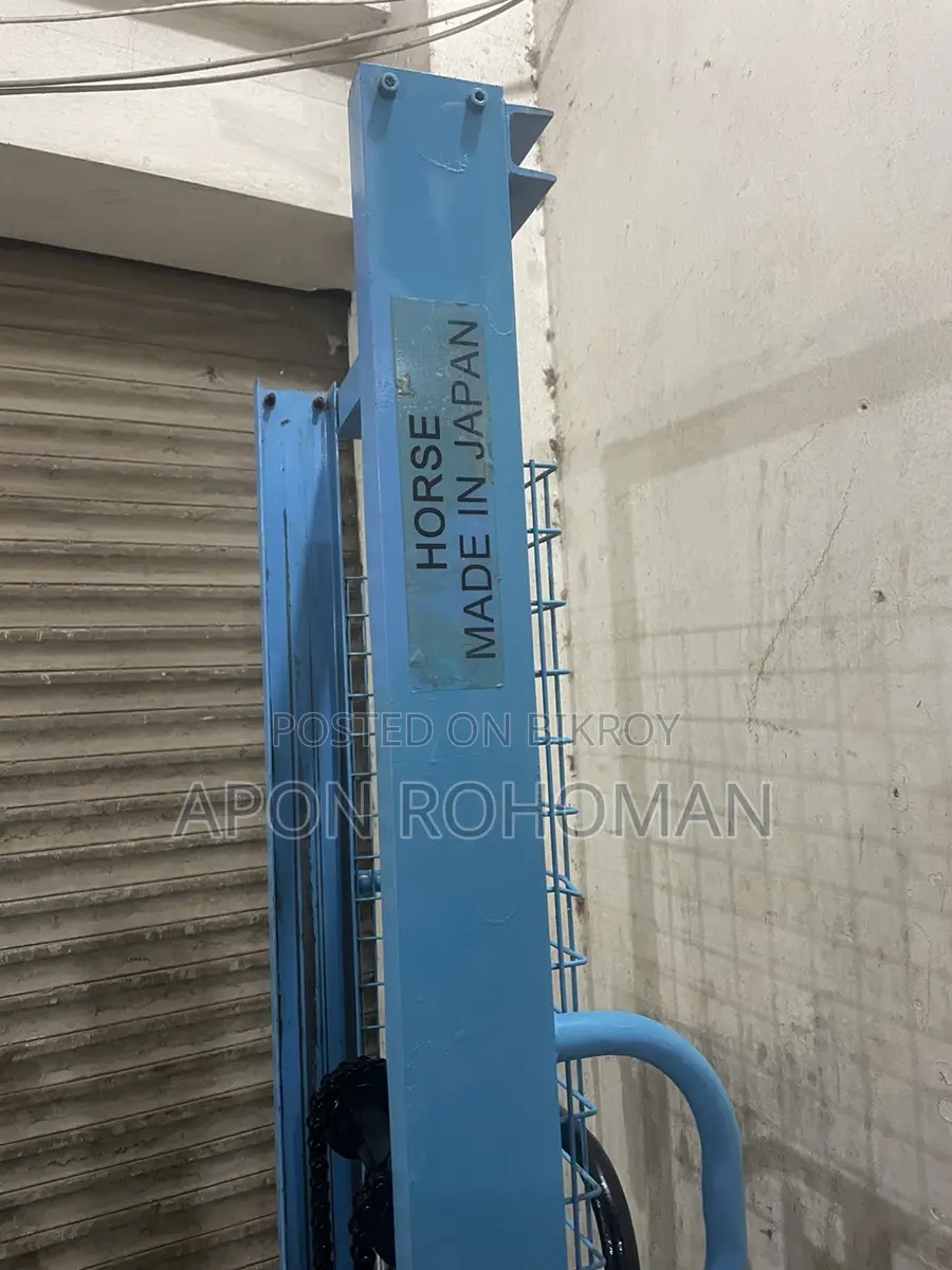 Manual Hydraulic Stacker