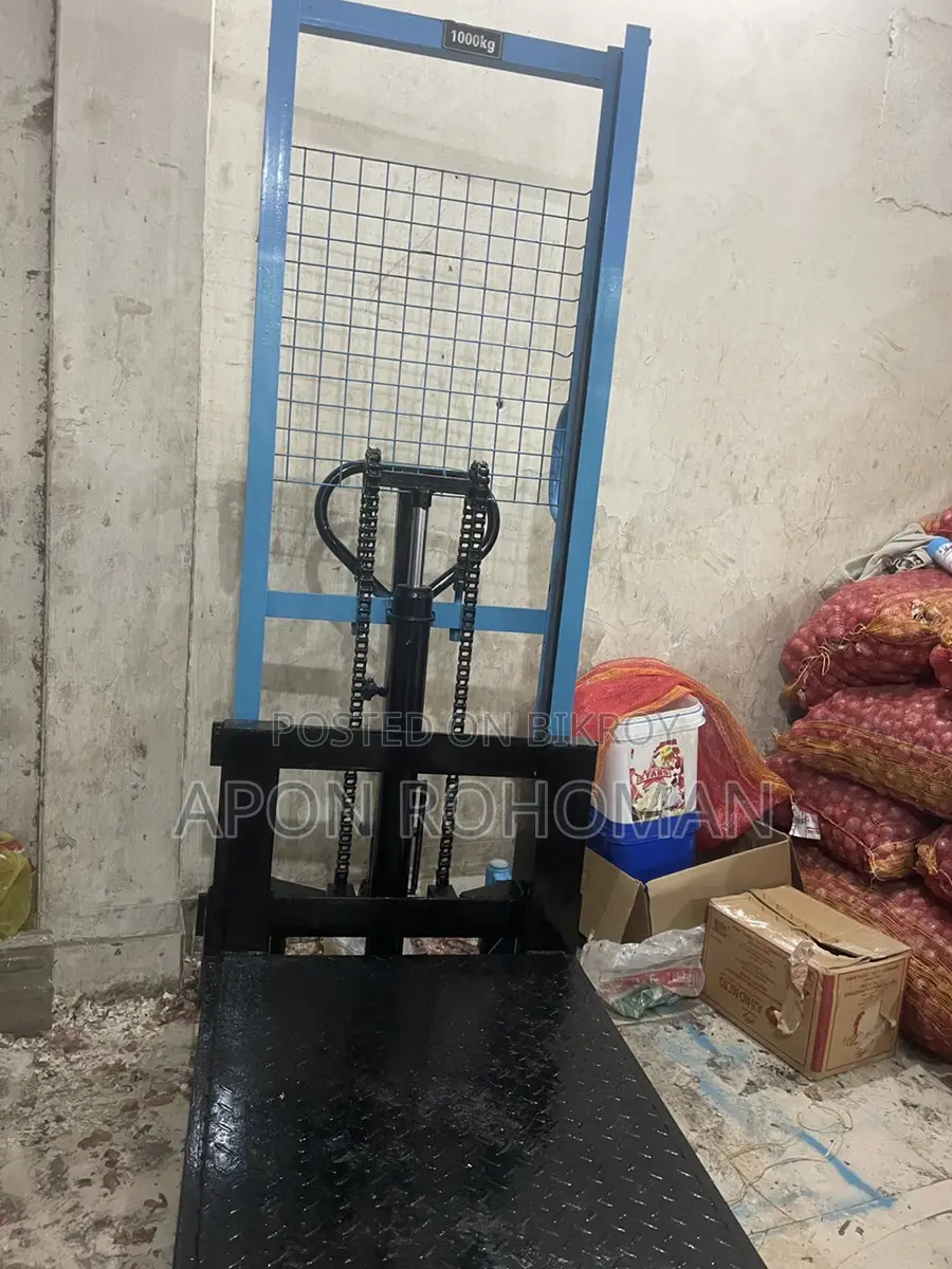 Manual Hydraulic Stacker