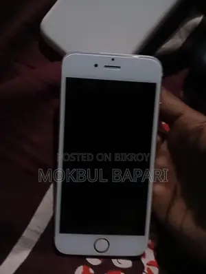 Apple iPhone 6S (Used)