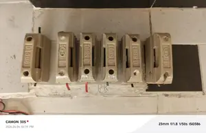 ৩২ অ্যাম্পিয়ার কাট আউট