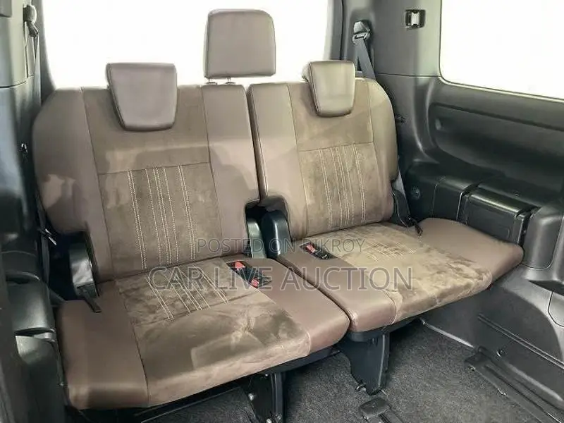 Toyota Esquire Hybrid GI PRIMEUM 2021