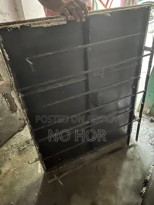 স্টিল এর দরজা ও জানালা