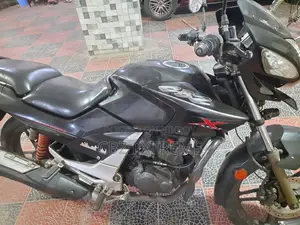 Hero CBZ Xtrem . 2011