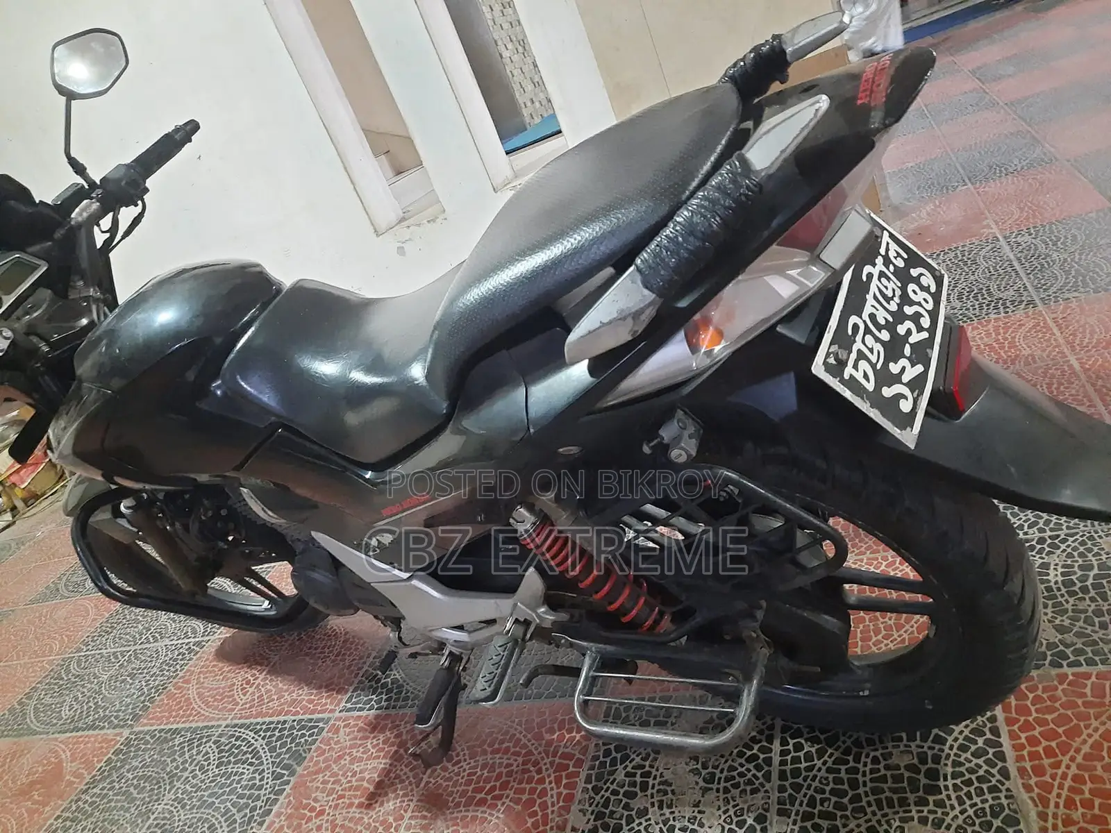 Hero CBZ Xtrem . 2011